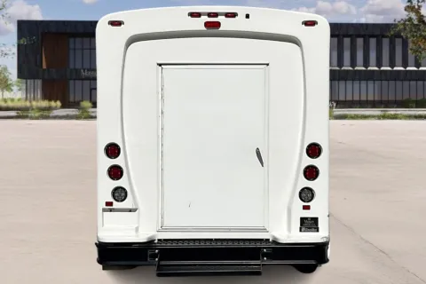 More photos of 2022 Ford E350 at Master's Transportation - Kansas City, MO