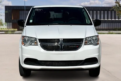 Photos of 2019 Dodge GRAND CARAVAN for sale in Kansas City, MO at Master's Transportation - Kansas City