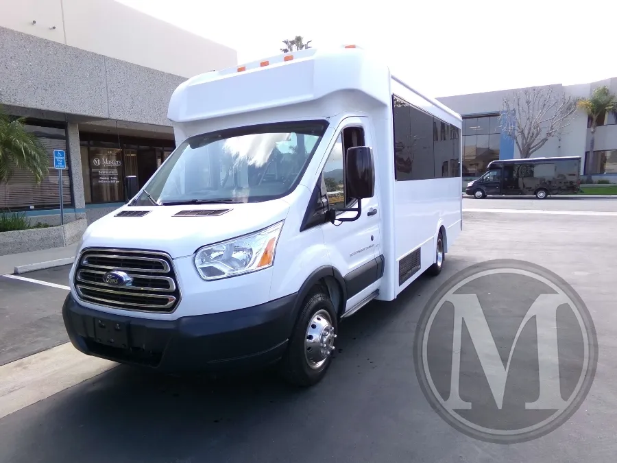 White 2017 Glaval Commute for sale in Kansas City, MO