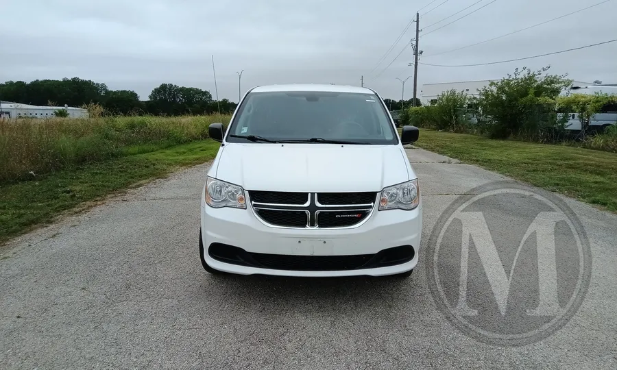 White 2018 Braun Minivan for sale in Kansas City, MO