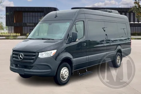 Another view of 2024 Mercedes-Benz 3500 for sale in Kansas City, MO at Master's Transportation - Kansas City