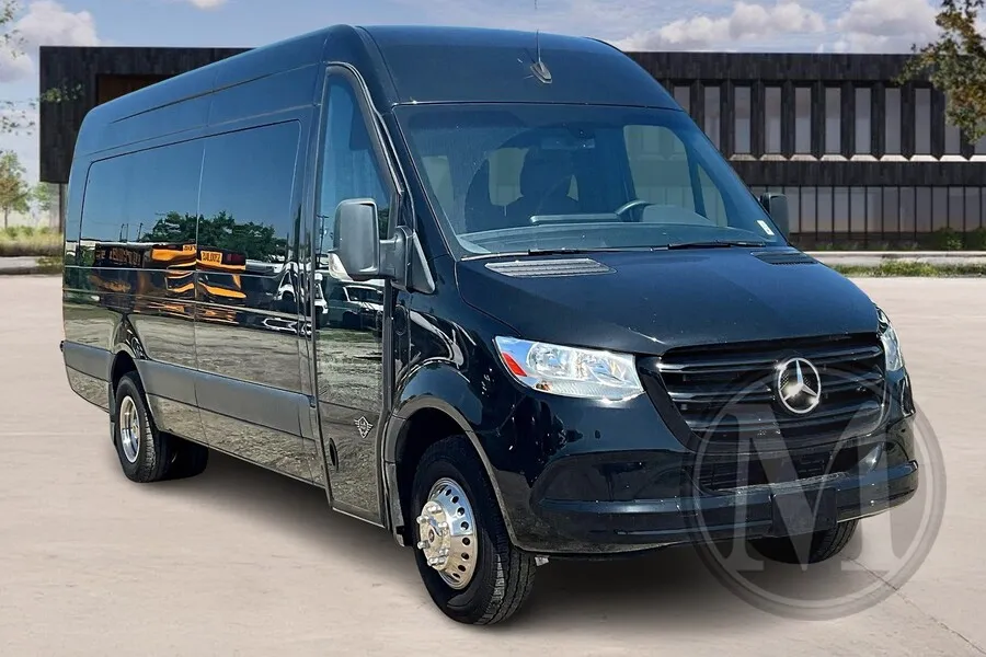 Black 2019 Mercedes-Benz Sprinter for sale in Kansas City, MO