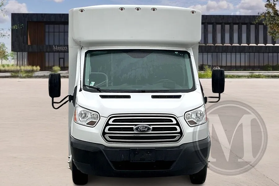 White 2019 Ford Transit 350 HD for sale in Kansas City, MO