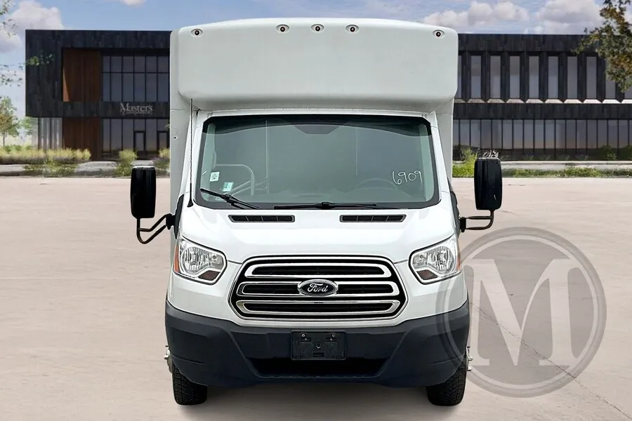 White 2019 Ford Transit for sale in Kansas City, MO