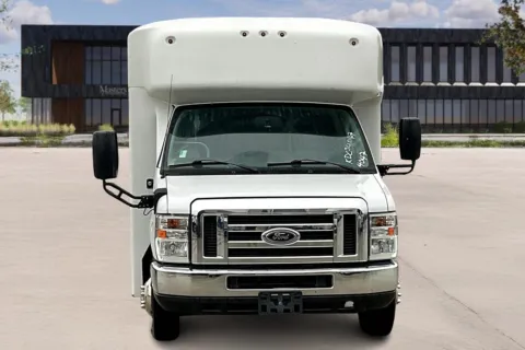 Photos of 2019 Ford E450 for sale in Kansas City, MO at Master's Transportation - Kansas City