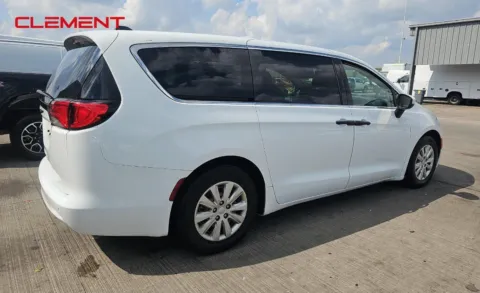 More photos of 2020 Chrysler Voyager L at Clement Chrysler Dodge Jeep Ram Florissant, MO