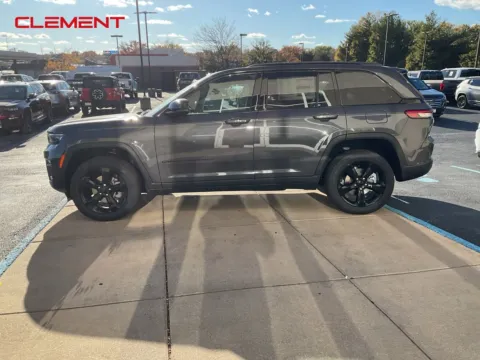 Photos of 2025 Jeep Grand Cherokee Limited for sale in Florissant, MO at Clement Chrysler Dodge Jeep Ram Florissant