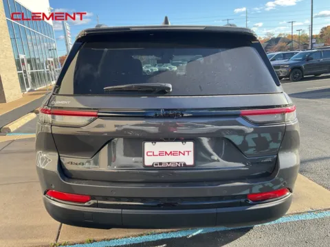 More photos of 2025 Jeep Grand Cherokee Limited at Clement Chrysler Dodge Jeep Ram Florissant, MO