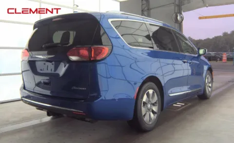 More photos of 2019 Chrysler Pacifica Hybrid Limited at Clement Chrysler Dodge Jeep Ram Florissant, MO