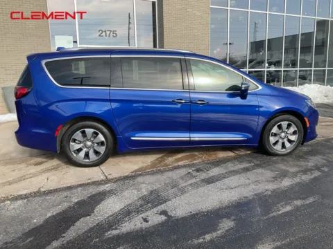 More photos of 2019 Chrysler Pacifica Hybrid Limited at Clement Chrysler Dodge Jeep Ram Florissant, MO