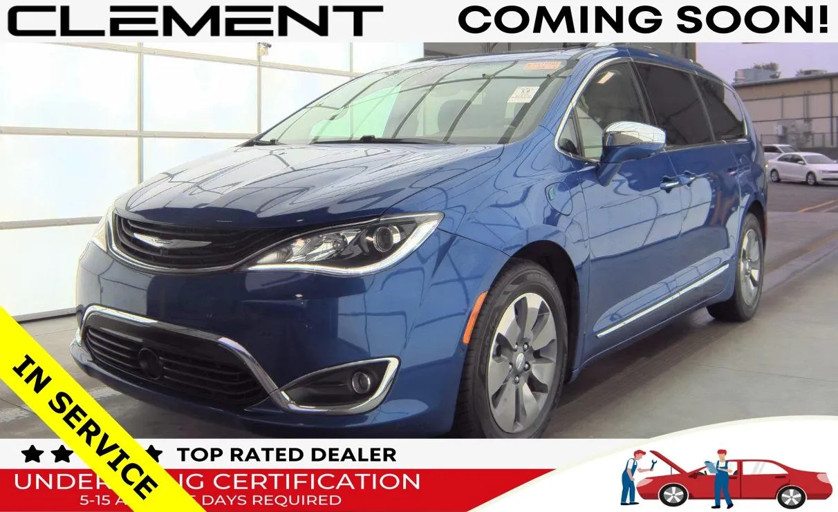 Blue 2019 Chrysler Pacifica Hybrid Limited for sale in Florissant, MO