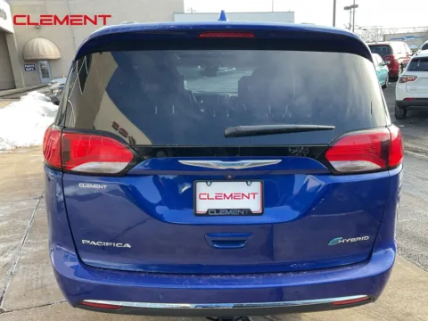 More photos of 2019 Chrysler Pacifica Hybrid Limited at Clement Chrysler Dodge Jeep Ram Florissant, MO