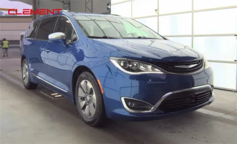 More photos of 2019 Chrysler Pacifica Hybrid Limited at Clement Chrysler Dodge Jeep Ram Florissant, MO