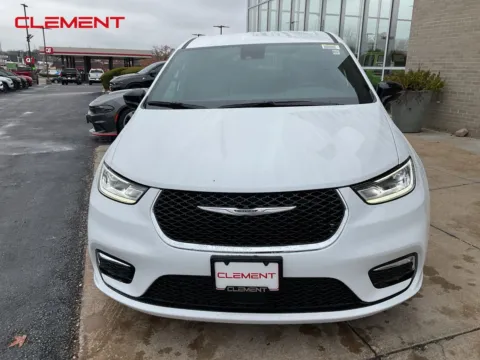 Another view of 2026 Chrysler Pacifica Select for sale in Florissant, MO at Clement Chrysler Dodge Jeep Ram Florissant