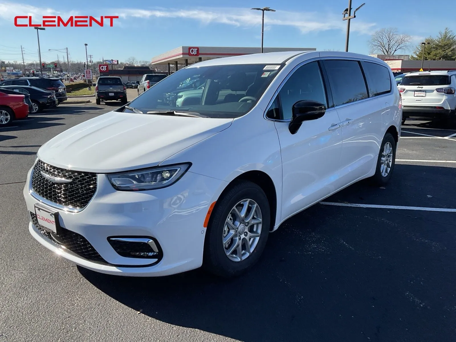 White 2026 Chrysler Pacifica Select for sale in Florissant, MO