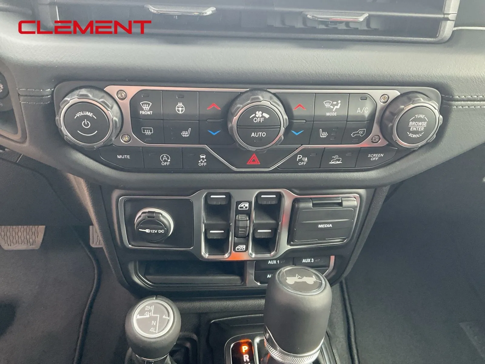 2026 Jeep Wrangler 4-Door Sahara - Photo 9