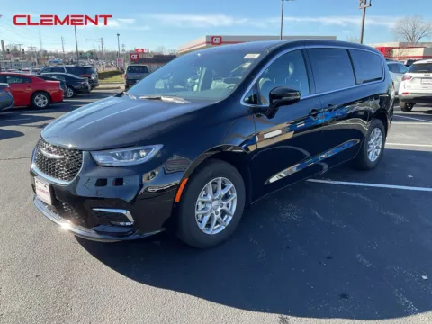 Black 2026 Chrysler Pacifica Select for sale in Florissant, MO
