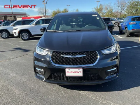 Another view of 2026 Chrysler Pacifica Select for sale in Florissant, MO at Clement Chrysler Dodge Jeep Ram Florissant