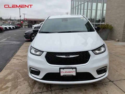 Another view of 2026 Chrysler Pacifica Select for sale in Florissant, MO at Clement Chrysler Dodge Jeep Ram Florissant