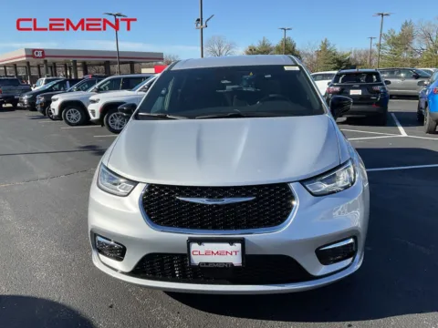 Another view of 2026 Chrysler Pacifica Select for sale in Florissant, MO at Clement Chrysler Dodge Jeep Ram Florissant