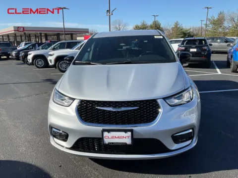 Another view of 2026 Chrysler Pacifica Select for sale in Florissant, MO at Clement Chrysler Dodge Jeep Ram Florissant