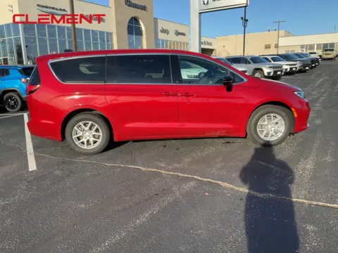 More photos of 2026 Chrysler Pacifica Select at Clement Chrysler Dodge Jeep Ram Florissant, MO