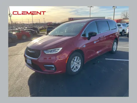 Red 2026 Chrysler Pacifica Select for sale in Florissant, MO