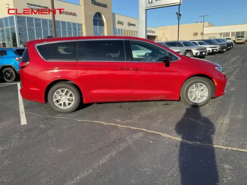 More photos of 2026 Chrysler Pacifica Select at Clement Chrysler Dodge Jeep Ram Florissant, MO