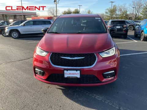 Another view of 2026 Chrysler Pacifica Select for sale in Florissant, MO at Clement Chrysler Dodge Jeep Ram Florissant