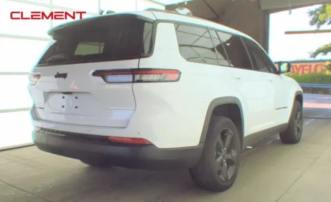 More photos of 2022 Jeep Grand Cherokee L Altitude at Clement Chrysler Dodge Jeep Ram Florissant, MO