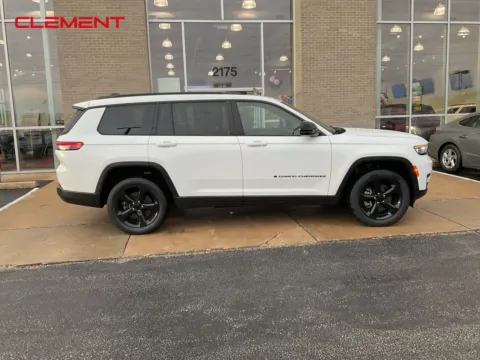 More photos of 2022 Jeep Grand Cherokee L Altitude at Clement Chrysler Dodge Jeep Ram Florissant, MO