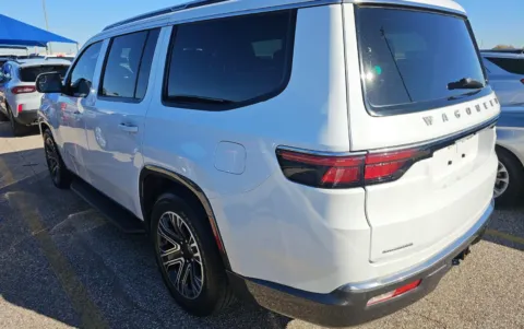 More photos of 2022 Jeep Wagoneer Series III at Clement Chrysler Dodge Jeep Ram Florissant, MO