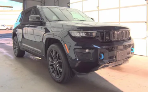 More photos of 2023 Jeep Grand Cherokee 4xe at Clement Chrysler Dodge Jeep Ram Florissant, MO