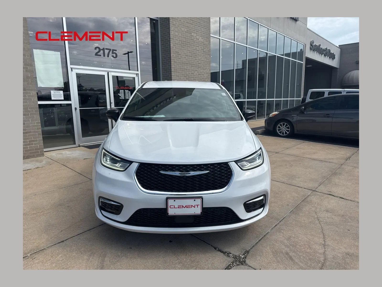White 2026 Chrysler Pacifica Select for sale in Florissant, MO