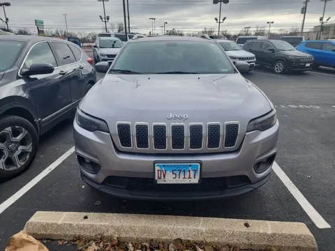 More photos of 2019 Jeep Cherokee Latitude Plus at Clement Chrysler Dodge Jeep Ram Florissant, MO