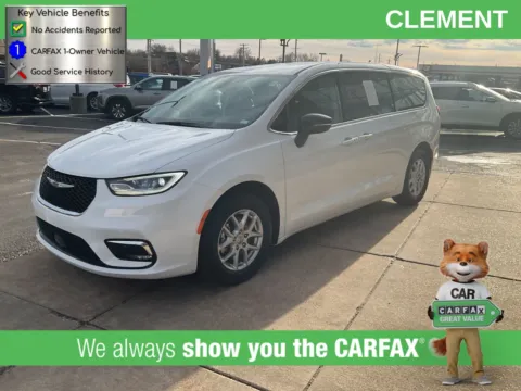White 2024 Chrysler Pacifica Touring L for sale in Florissant, MO