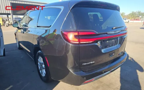 More photos of 2023 Chrysler Pacifica Touring L at Clement Chrysler Dodge Jeep Ram Florissant, MO
