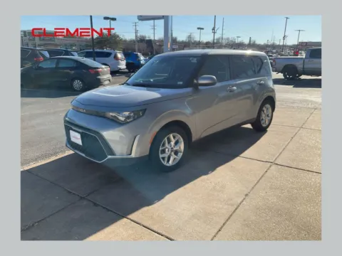 Gray 2023 Kia Soul LX for sale in Florissant, MO
