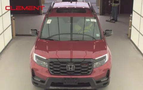 More photos of 2022 Honda Passport TrailSport at Clement Chrysler Dodge Jeep Ram Florissant, MO