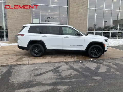 More photos of 2024 Jeep Grand Cherokee L Altitude at Clement Chrysler Dodge Jeep Ram Florissant, MO