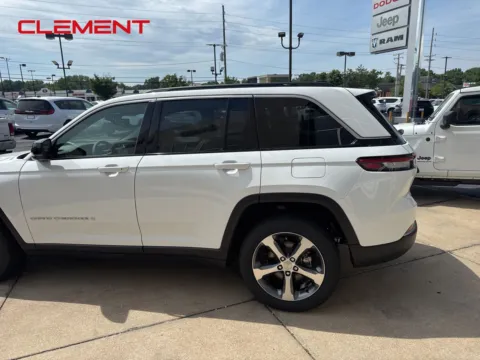 Another view of 2026 Jeep Grand Cherokee Limited for sale in Florissant, MO at Clement Chrysler Dodge Jeep Ram Florissant