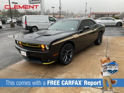 Black 2019 Dodge Challenger SXT for sale in Florissant, MO
