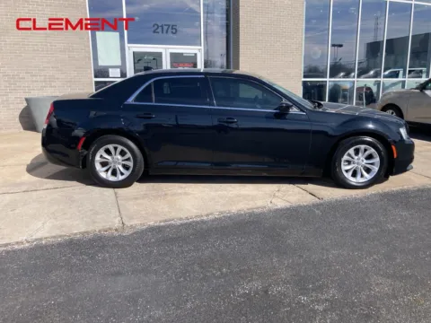 More photos of 2021 Chrysler 300 Touring at Clement Chrysler Dodge Jeep Ram Florissant, MO