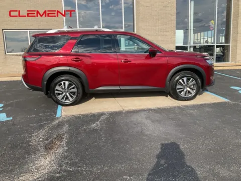 More photos of 2024 Nissan Pathfinder SL at Clement Chrysler Dodge Jeep Ram Florissant, MO