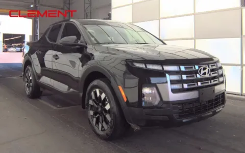 More photos of 2025 Hyundai Santa Cruz SE at Clement Chrysler Dodge Jeep Ram Florissant, MO