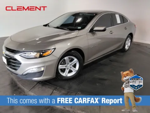 Gray 2022 Chevrolet Malibu LT for sale in Florissant, MO