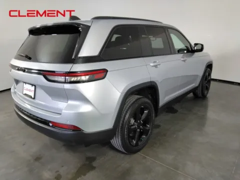 More photos of 2023 Jeep Grand Cherokee Altitude X at Clement Chrysler Dodge Jeep Ram Florissant, MO