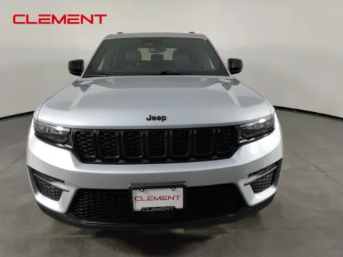 Photos of 2023 Jeep Grand Cherokee Altitude X for sale in Florissant, MO at Clement Chrysler Dodge Jeep Ram Florissant