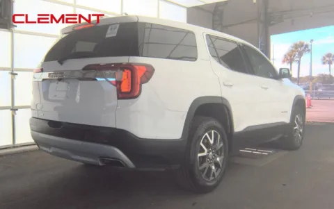 More photos of 2022 GMC Acadia SLE at Clement Chrysler Dodge Jeep Ram Florissant, MO
