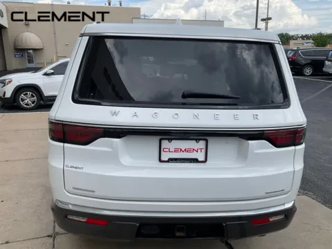 More photos of 2022 Jeep Wagoneer Series III at Clement Chrysler Dodge Jeep Ram Florissant, MO
